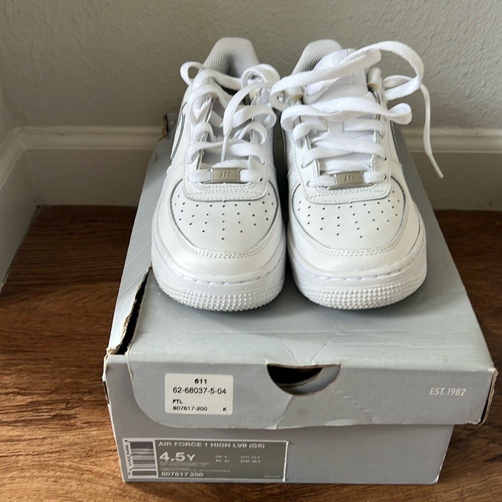 Nike Air Force 1